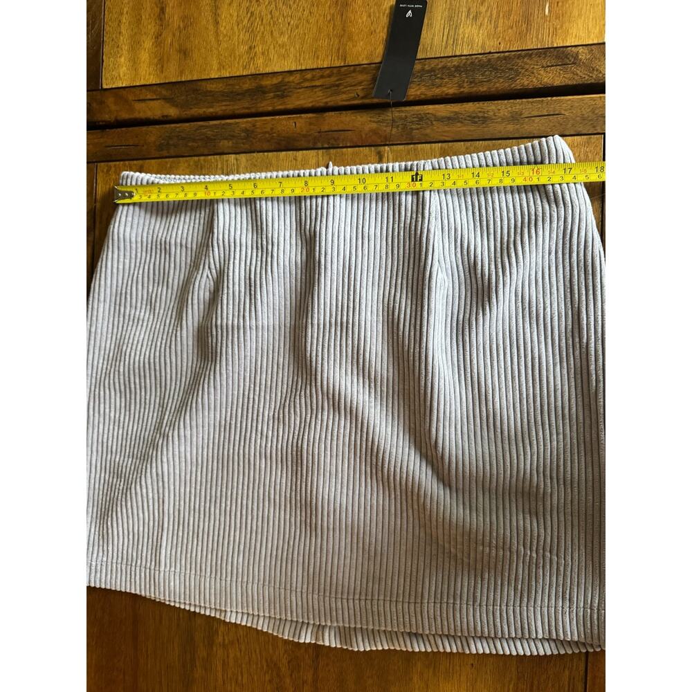NWT Lulus High Class Corduroy Mini Skirt Gray XL Ribbed A-Line - Picture 6 of 8